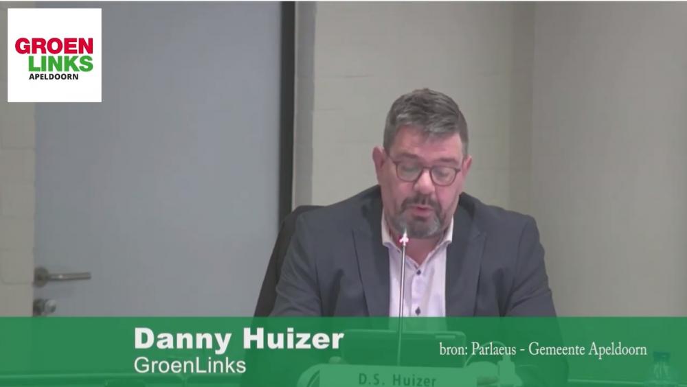 Danny Huizer leest de algemene beschouwingen november 2020